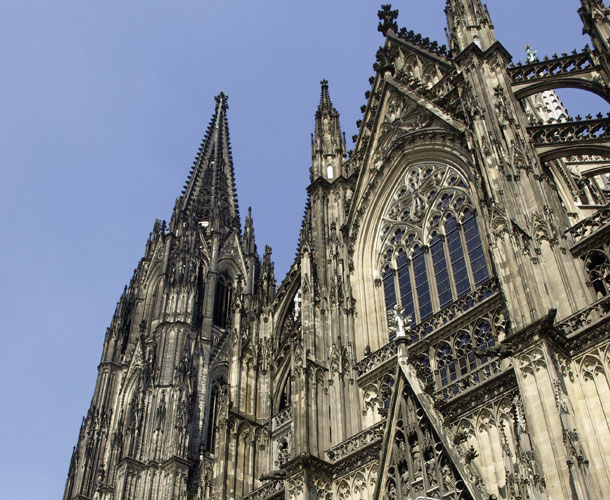 koelner-dom-mit-m-a-c-s-graffiti-impraegnierung-geschuetzt-37-1.jpg