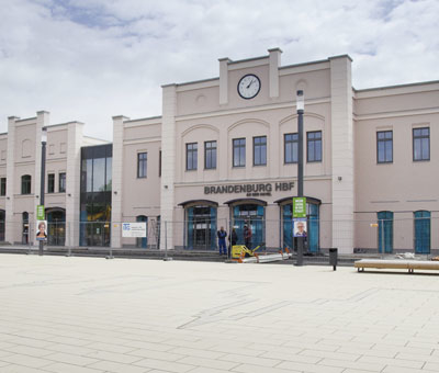 schach-matt-gegen-graffiti-br-neuentwicklung-hydropursilan-schuetzt-dauerhaft-den-bahnhof-brandenburg-an-der-havel-76-1.jpg